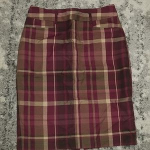 Checkered above the knee skirt